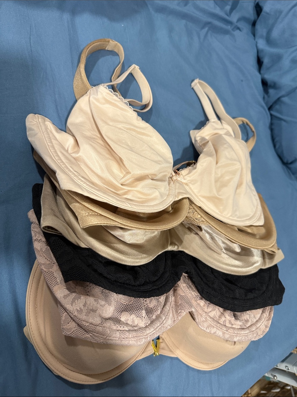 Women's Nude & Black Bra bundle